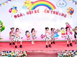 Văn nghệ khai giảng năm học: 2025 - 2026: Múa: Mùa thu ngày khai trường